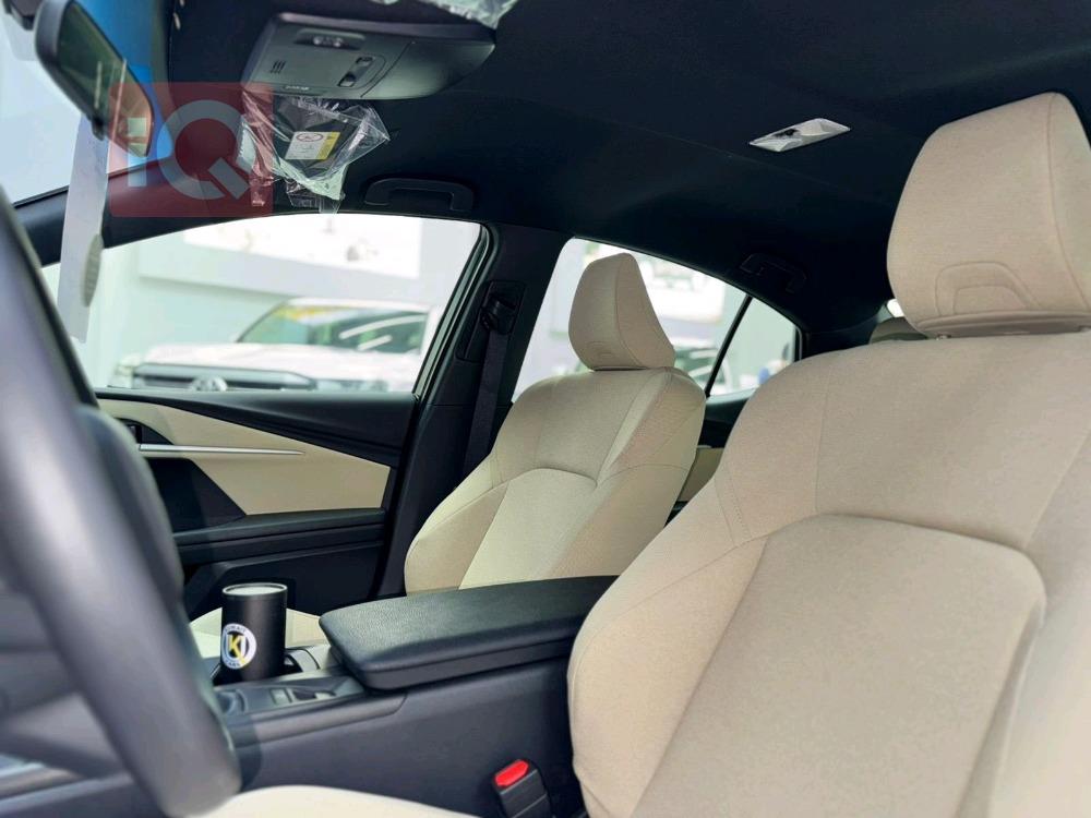 تۆیۆتا کامری